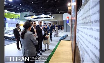 بازدید پیروز حناچی از نمایشگاه مجمع جهای شهری  22