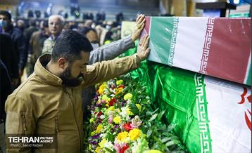 تشییع دو شهید گمنام دفاع مقدس در وزارت ورزش و جوانان 4