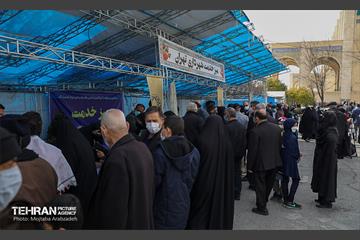نمازگزاران جمعه پای «میز خدمت شهرداری تهران» 12