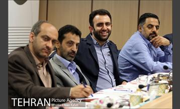 جلسه شورای روابط عمومی معاونت ها و مناطق ۲۲ گانه با حضور دکتر حجت الله میرزایی