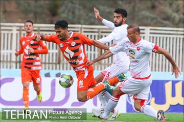 دیدار تیم‌های سایپا و پرسپولیس در لیگ برتر فوتبال ایران 25