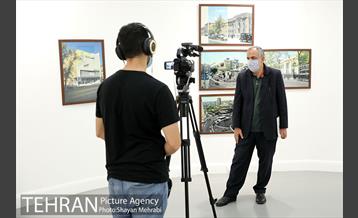 بازدید احمد مسجد جامعی از نمایشگاه تهران از منظر هنرمندان 33