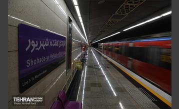 رونمایی از دیوارنگاره یادمان شهدای هفده شهریور 26