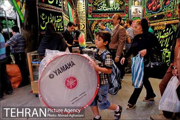 هیاهوی راسته پرچم فروش های تهران 23