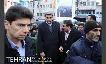 حضور شهردار تهران در راهپیمایی یوم الله 22 بهمن 9