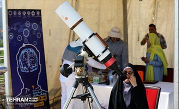 رصد خورشید در برج میلاد 13