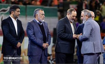 مراسم تجلیل از کشتی‌گیران قهرمان جهان (جشنی برای ایران) 80