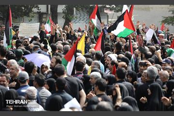 تشییع پیکر شهید اسماعیل هنیه در تهران - 2 33