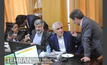 جلسه کمیسون عمران مجلس شورای اسلامی با حضور شهردار تهران 6