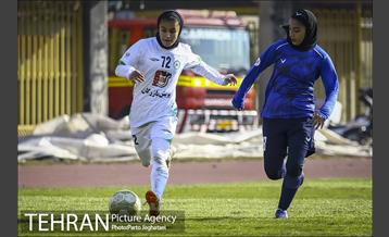 دیدار فوتبال زنان بین ذوب آهن و البرز 3