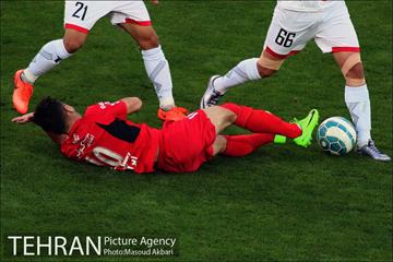 دیدار تیم های فوتبال پرسپولیس و پدیده
