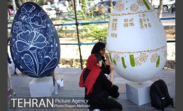 جشنواره تخم مرغ رنگی در بلوار کشاورز 11