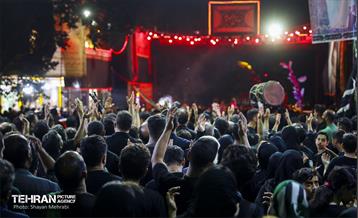 عزاداری شب عاشورای حسینی 1