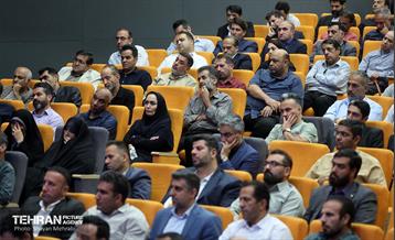 آیین تجلیل از برگزیدگان مناطق 22 گانه 49