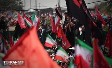 تشییع پیکر آقای شهید ایران - 4 41