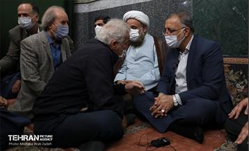 حضور شهردار تهران در مسجد علی ابن الحسین(ع) منطقه 14