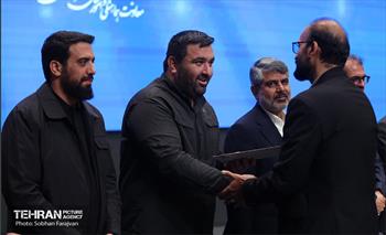 آیین تجلیل از برگزیدگان فصل تابستان مناطق ۲۲ گانه 9