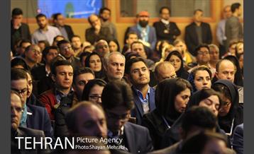 پنل اینترنت اشیا با حضور مهندس فرجود در هفتمین همایش سالانه بانکداری الکترونیک و نظام های پرداخت 13