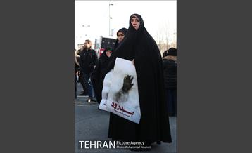 بدرود قهرمانان شهر-1 24