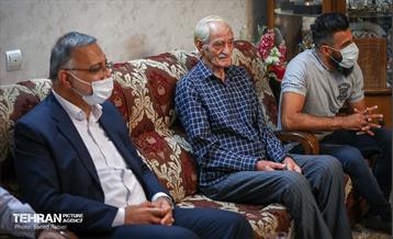 حضور شهردار تهران در منزل آتش نشان شهید مرتضی حیدری 20