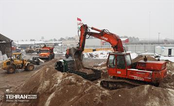 عملیات برف‌روبی در منطقه چهار