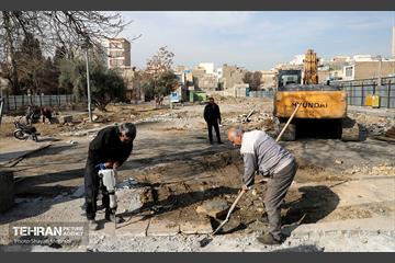 پارکینگ‌ طبقاتی اعتماد