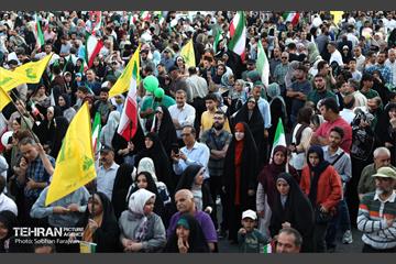 مهمانی ۱۰ کیلومتری عید غدیر در تهران - 3 31