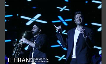 اجرای کنسرت فرزاد فرزین ویژه کودکان کار 24