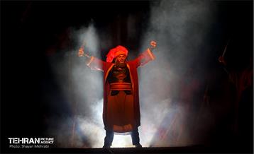 نمایش بزرگ میدانی «تنهاتر از مسیح» 29