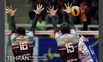 دیدار تیم های والیبال بانک سرمایه و هاوش گنبد