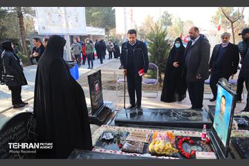 ششمین سالگرد حادثه پلاسکو در بهشت زهرا(س) 1