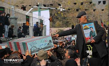 تشییع پیکر ۲۰۰ شهید گمنام دفاع مقدس در تهران 57