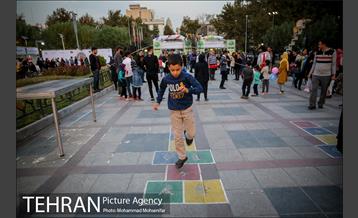 جشنواره بازی در پارک ملت 9