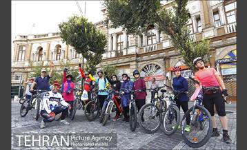 تور دوچرخه سواری خانوادگی منطقه 11 2