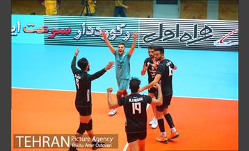 مسابقه والیبال بین ساپیا و عقاب نهاجا 15