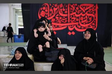 مراسم شیرخوارگان حسینی در مصلای تهران 21