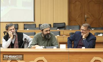 نشست صمیمانه شهردار تهران با جمعی از شعرا 17