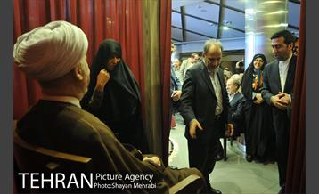 رونمایى از تندیس مرحوم حضرت آیت الله هاشمى رفسنجانى 41