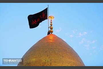 اهتزاز پرچم حرم سیدالشهدا(ع) بر فراز گنبد حرم عبدالعظیم حسنی(ع) 13