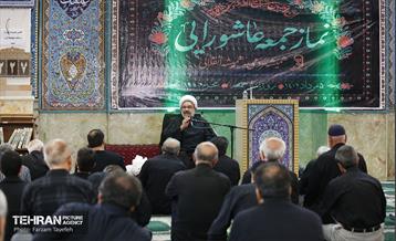 نماز جمعه عاشورایی در منطقه ۵ 27