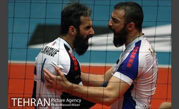 دیدار بانک سرمایه و پیکان در لیگ برتر والیبال 4