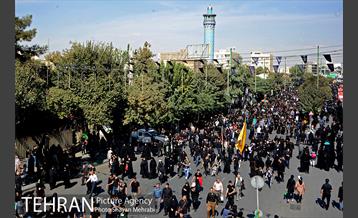 پیاده روی جاماندگان اربعین حسینی(ع) در تهران-2 32