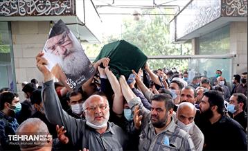 مراسم تشییع پیکر آیت‌الله فاطمی‌نیا 3