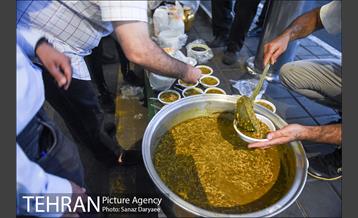 مراسم افطاری ساده در پایانه های تاکسیرانی شهر تهران 3