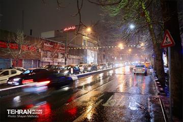 بارش برف زمستانی در معابر شمالی پایتخت - 1 35