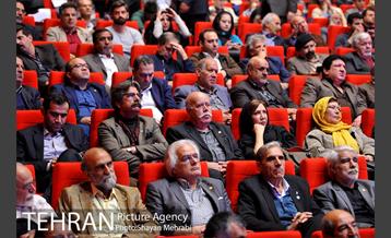 نشست دکتر نجفی شهردار محترم تهران با اهالی فرهنگ، هنر و رسانه