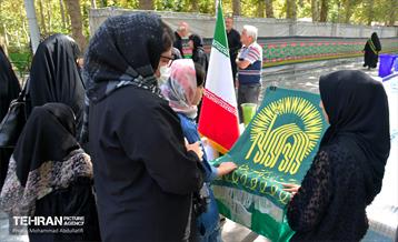 مراسم شهادت امام رضا(ع) و سالگرد تدفین شهدای گمنام منطقه۸