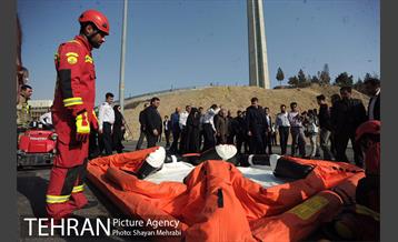 بازدید دکتر نجفی از مانور نیروهای آتش نشانی 20