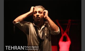 نمایش هنگامه ای که هملت به دست جادوگران مکبث کشته شد‎ 11