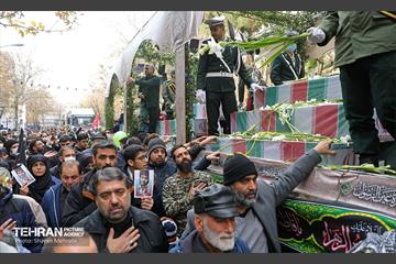 تشییع پیکر ۲۰۰ شهید گمنام دفاع مقدس در تهران 29